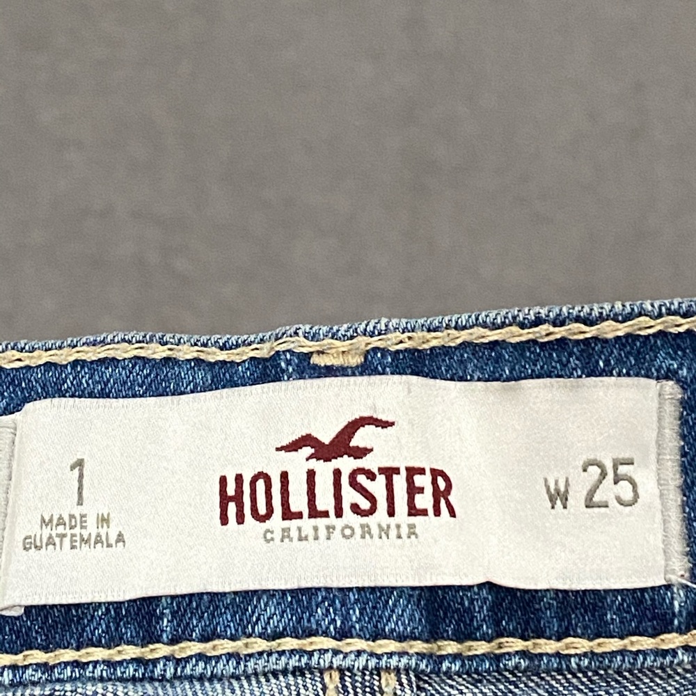 HOLLISTER SHORTS - Picture 3 of 4